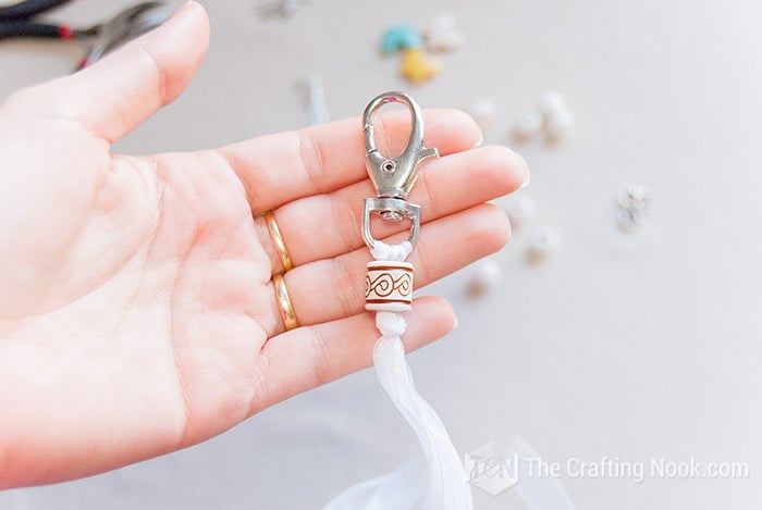 Easy DIY Beaded Keychain with Butterflies - The Crafting Nook