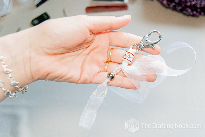 Easy DIY Beaded Keychain with Butterflies - The Crafting Nook