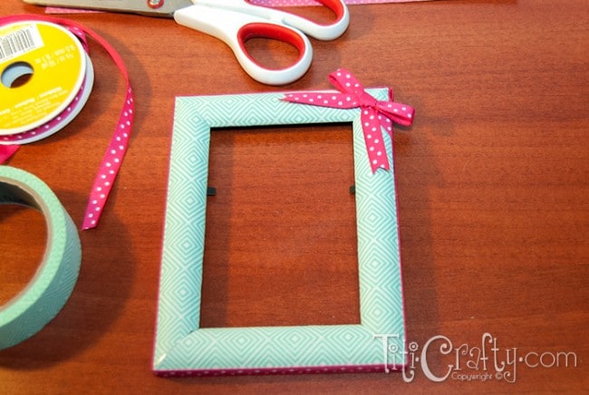 DIY photo frame masking tape craft - Merriment Design