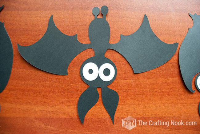 Halloween Paper Bats Garland {+ Cut Files} - The Crafting Nook