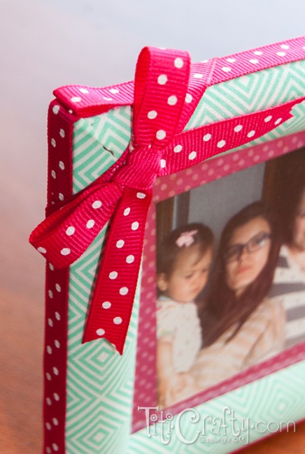 DIY photo frame masking tape craft - Merriment Design