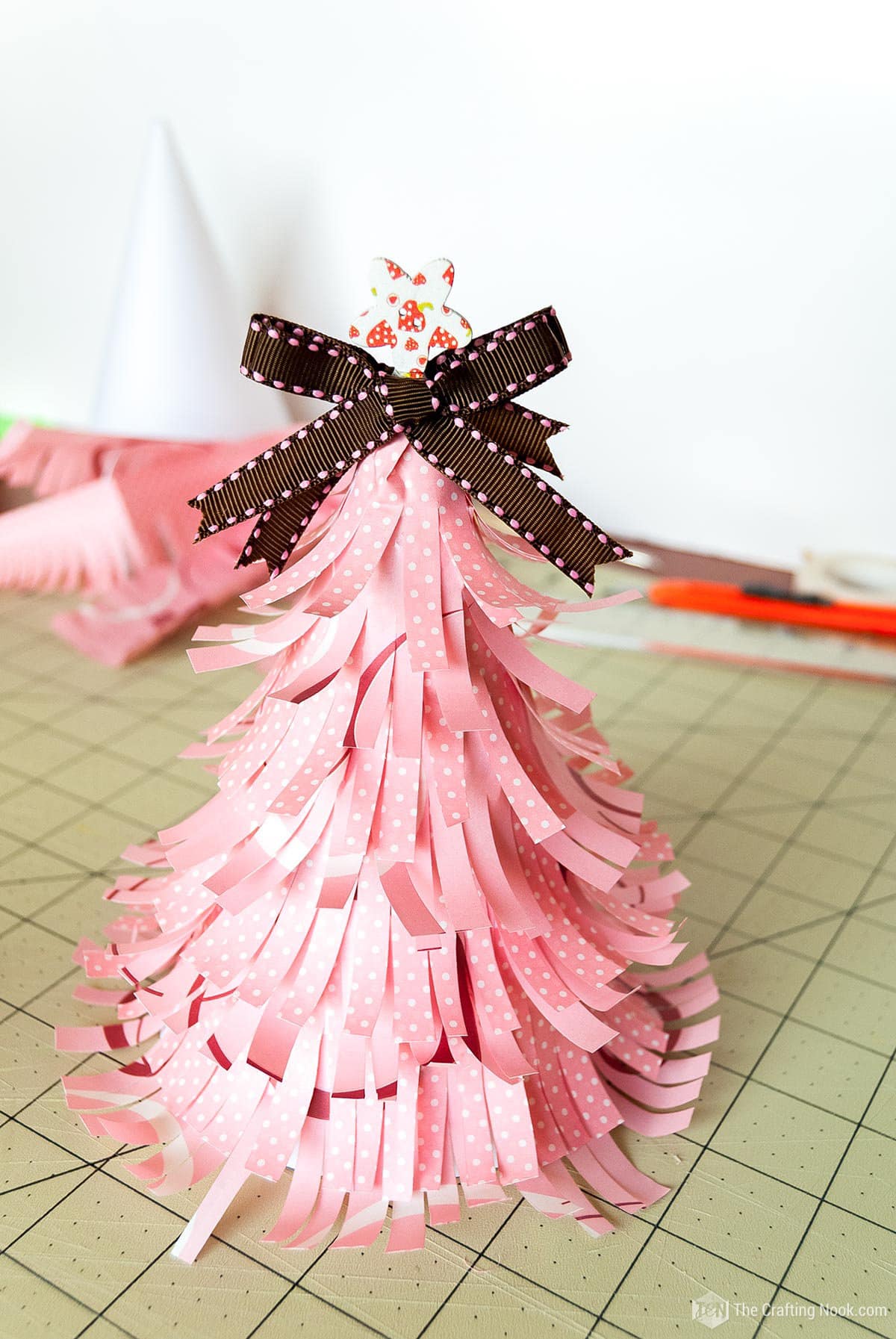 Wrapping paper Diy Cone Christmas Trees