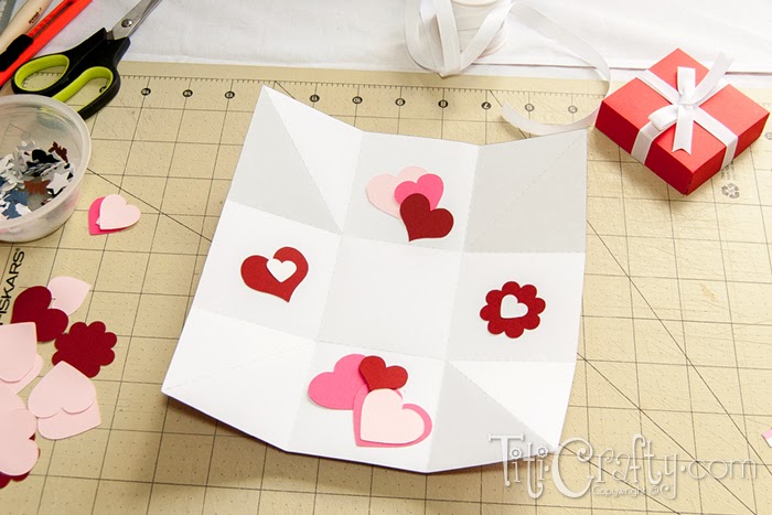 DIY Valentine’s Day Favor Box | The Crafting Nook