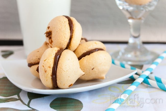 Orange-and-Chocolate-Creme-Macarons