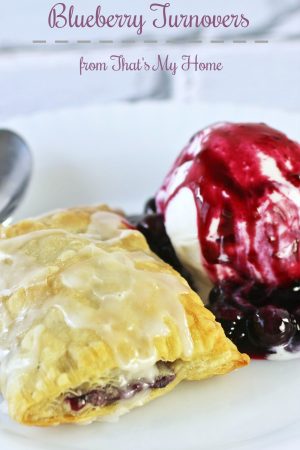 Blueberry Turnovers {from Contributor Mary Ellen} #easyrecipe #blueberryturnovers #blueberryturnoversrecipe #