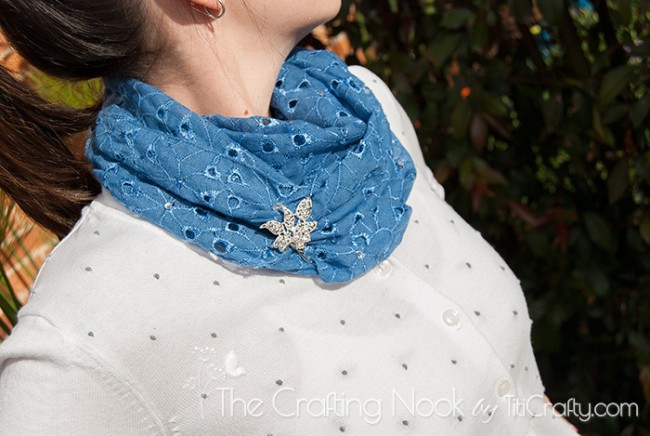 DIY-Sparkling-Infinity-Scarf-Refashion-Cute-Tutorial