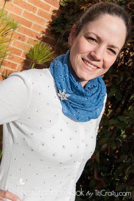 DIY-Sparkling-Infinity-Scarf-Refashion-Easy-Tutorial