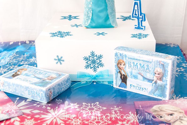 Frozen Themed Cake Box and Individual Cake Boxes - The Crafting Nook