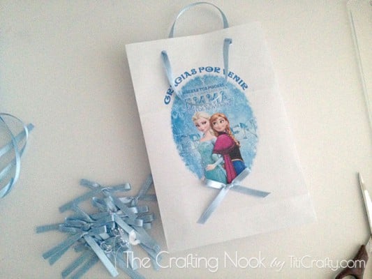 DIY Surprise Favor Bag on a budget. | The Crafting Nook