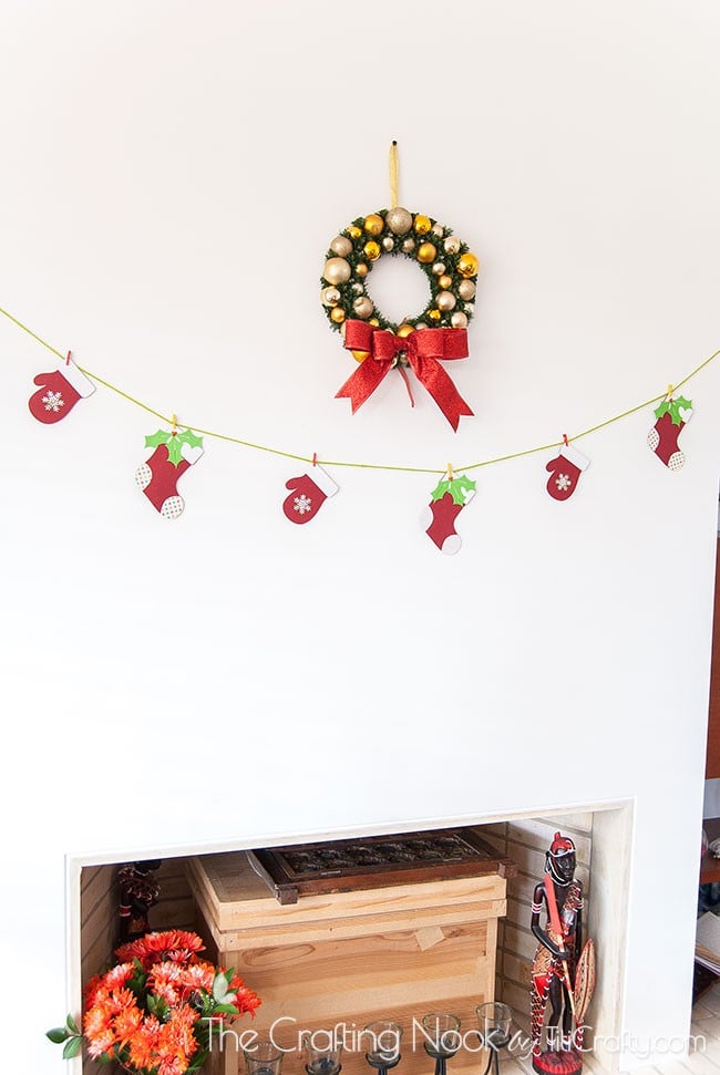 Christmas-Decoration-Home-Tour-2015-Fireplace