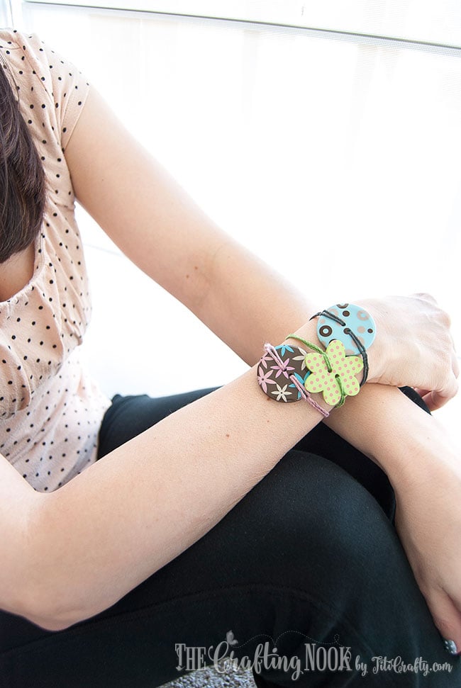 DIY-Easy-Button-Bracelets-Cute