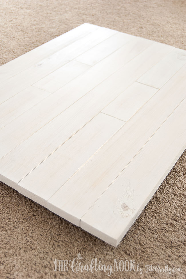 DIY-Pallet-Photo-Backdrop-easy