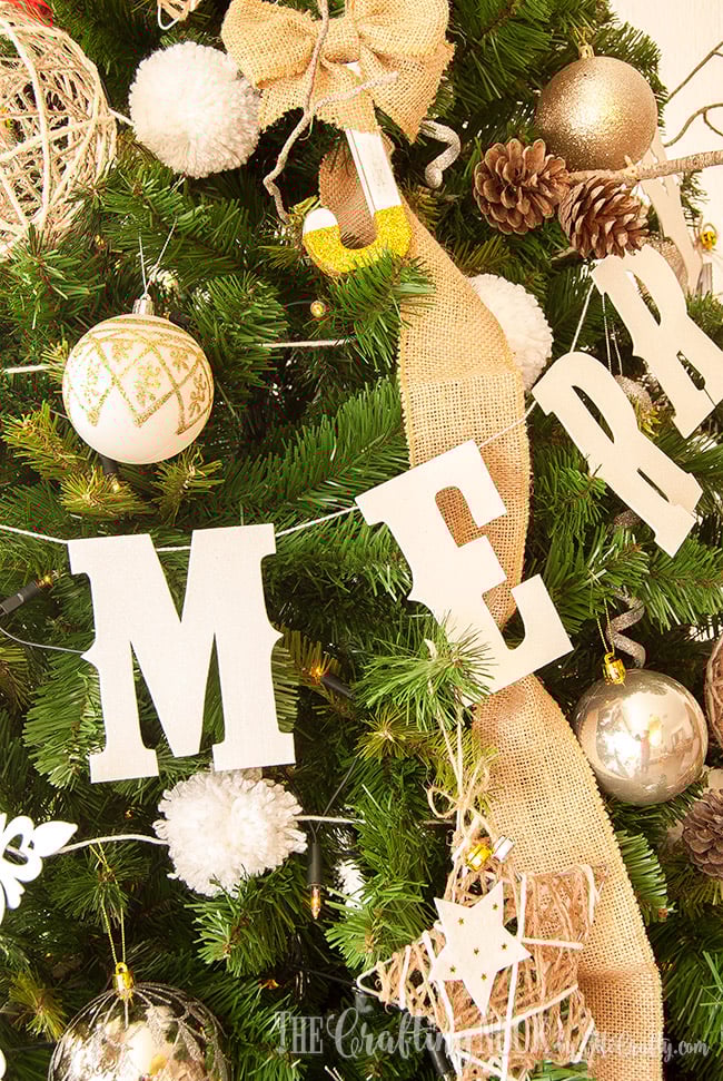 diy-glittered-merry-christmas-banner-pretty