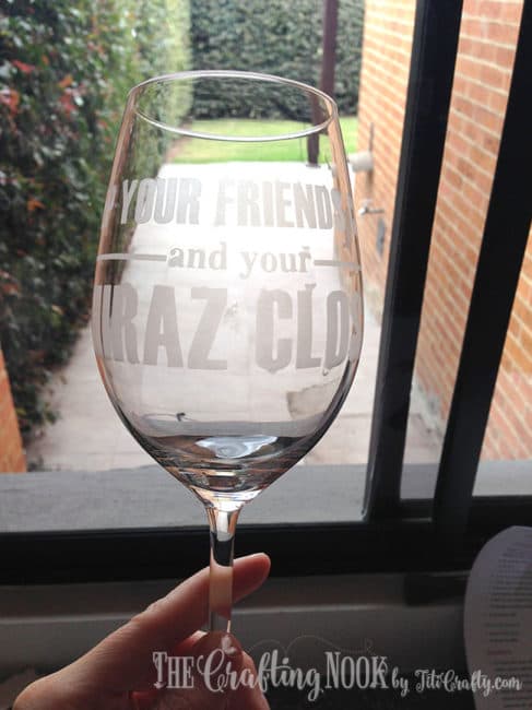 showing the Shiraz Etched Wine Glass done