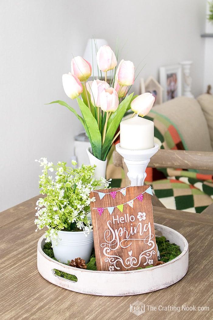 Farmhouse decoration using a Spring Styled Tray