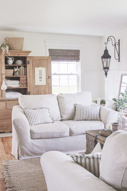 15 Cozy Rustic Living Room decor Ideas - The Crafting Nook