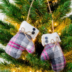 Easy DIY Mittens Christmas Ornament Fun