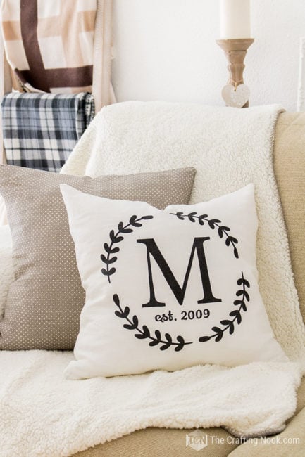 How to Make a Monogrammed Zippered Pillow Cover Easy