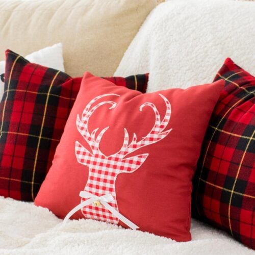 DIY Reindeer Applique Plaid Christmas Pillows The Crafting Nook