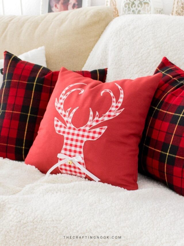STR Reindeer Applique Plaid Christmas Pillows