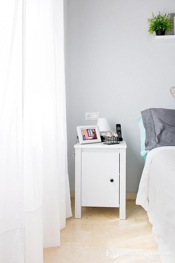 Cozy Bedroom, Night stand decor!