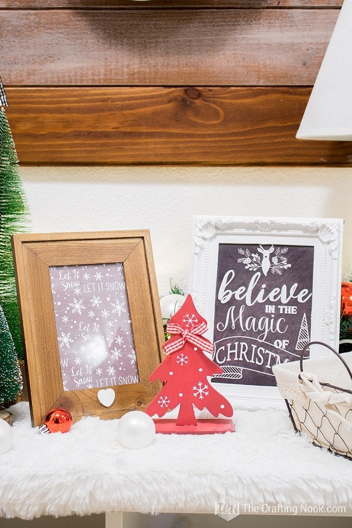 Adorable Buffalo Plaid Christmas Forest Entryway