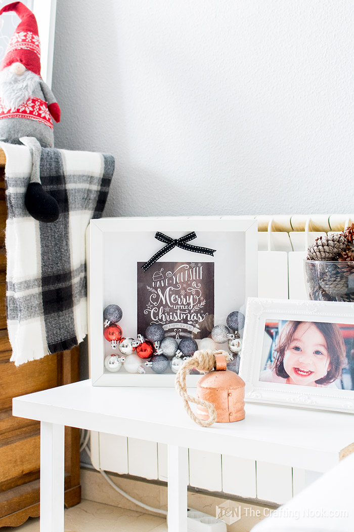 https://thecraftingnook.com/wp-content/uploads/2019/12/Black-and-white-Buffalo-Plaid-Christmas-Home-Tour-Shadow-Box-03.jpg