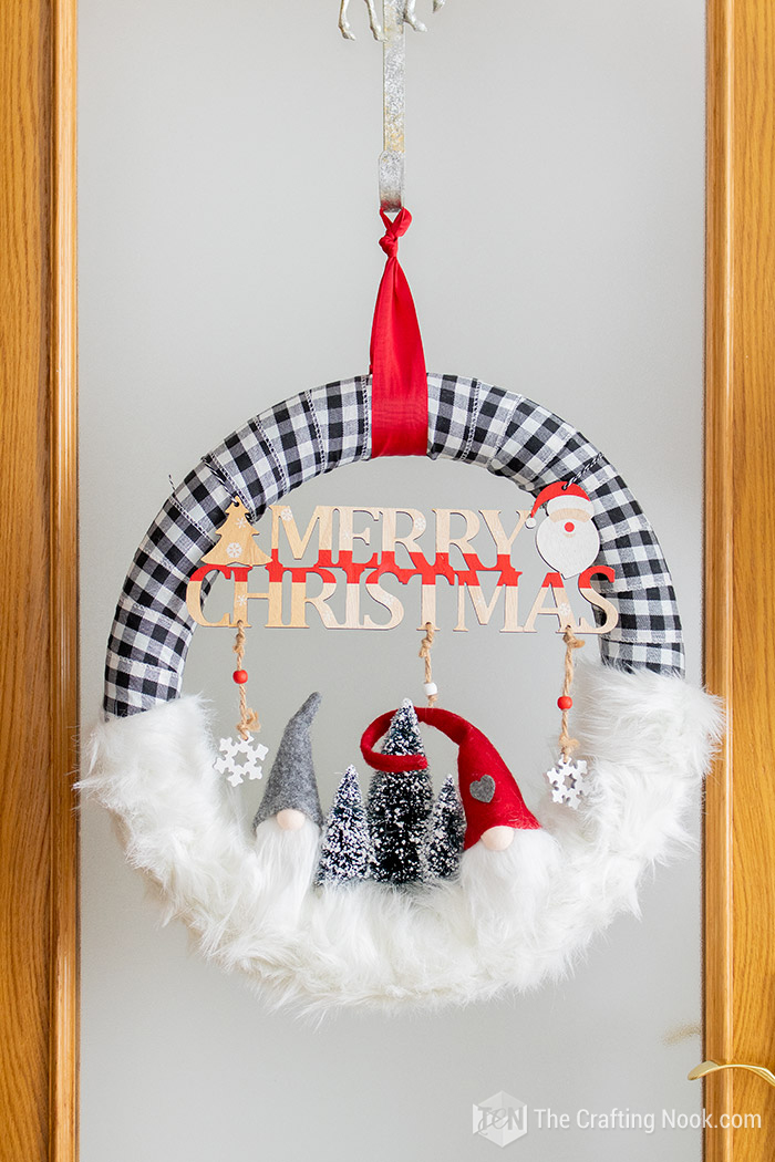 Black and White Buffalo Plaid Christmas Home Tour 2019 - The Crafting Nook