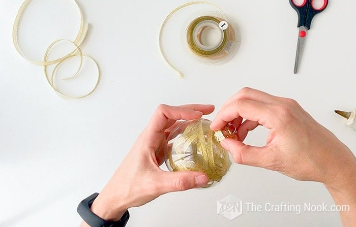 DIY Ribbon Christmas Ornaments (with video tutorial) - The Crafting Nook