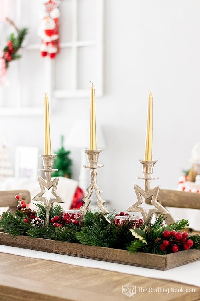 Christmas centerpiece for dining table. Holiday Tour.