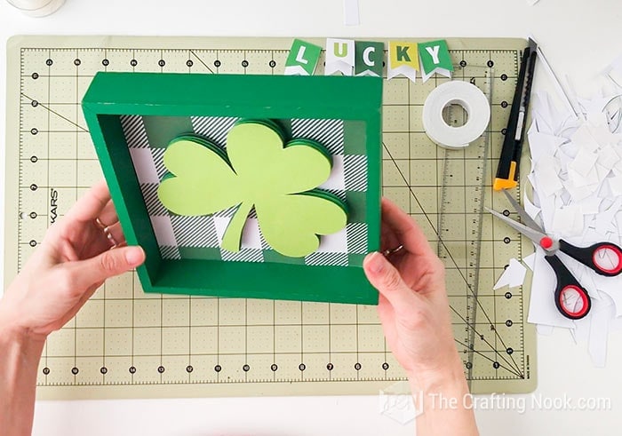 general view of the finished Lucky Shamrock Frame