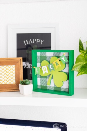 Lucky Shamrock St. Patrick's Day Frame Easy