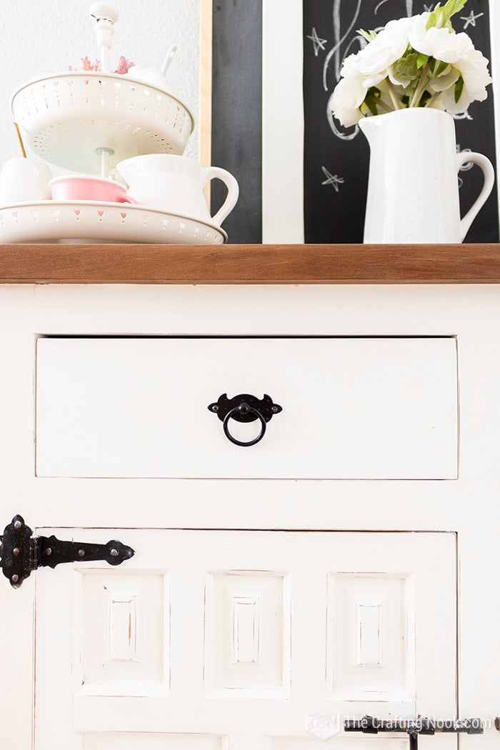 A very close photo of the new drawer on the vintage buffet.