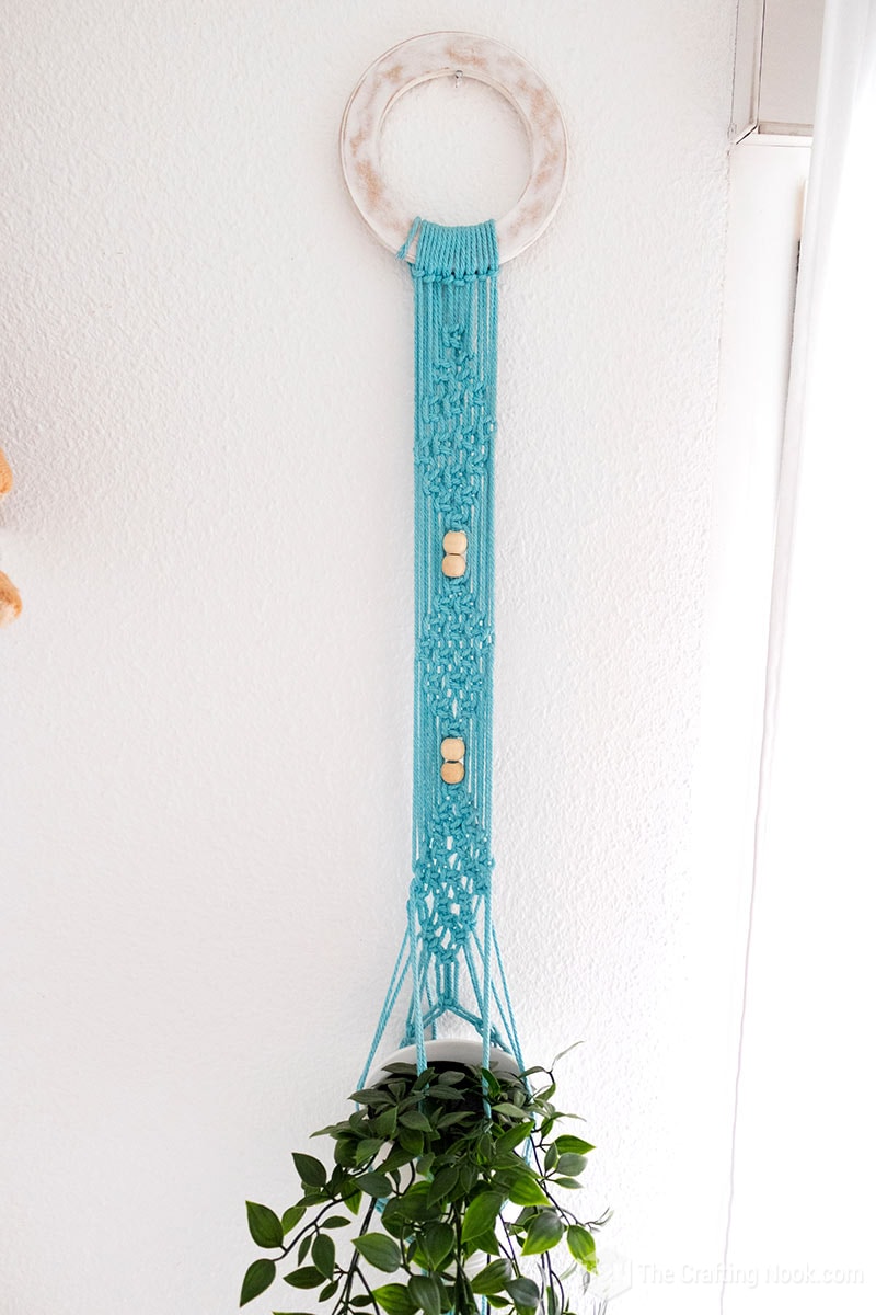 DIY Macrame Plant Hanger (Easy Tutorial) - The Crafting Nook