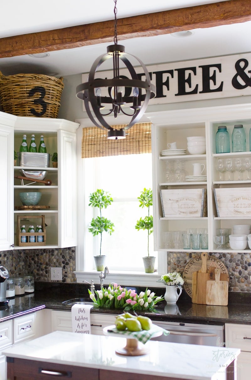 Spring Farmhouse Kitchen Decor Ideas