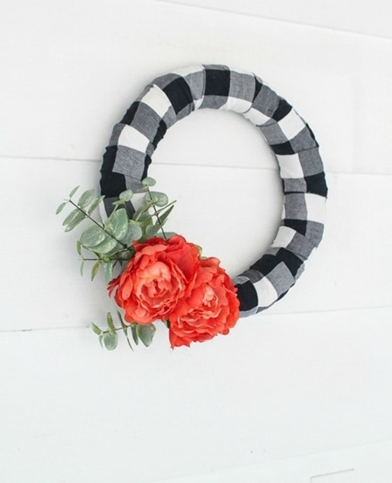 Plaid Flannel Wreath via Lovely Etc