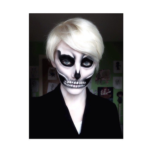 makeup via Instagram user what a fluke 