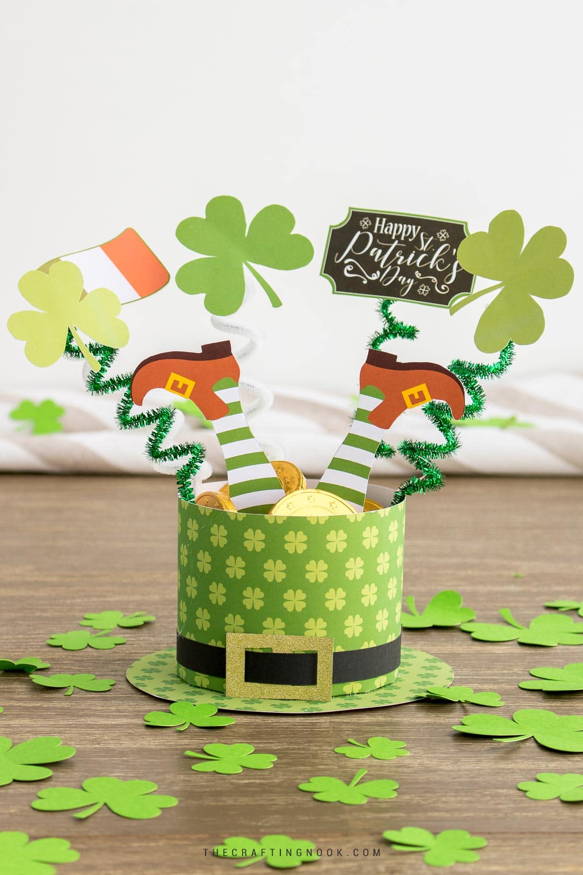 Lucky Hat St. Patrick’s Day Favor Box (with free Printables) Feature image