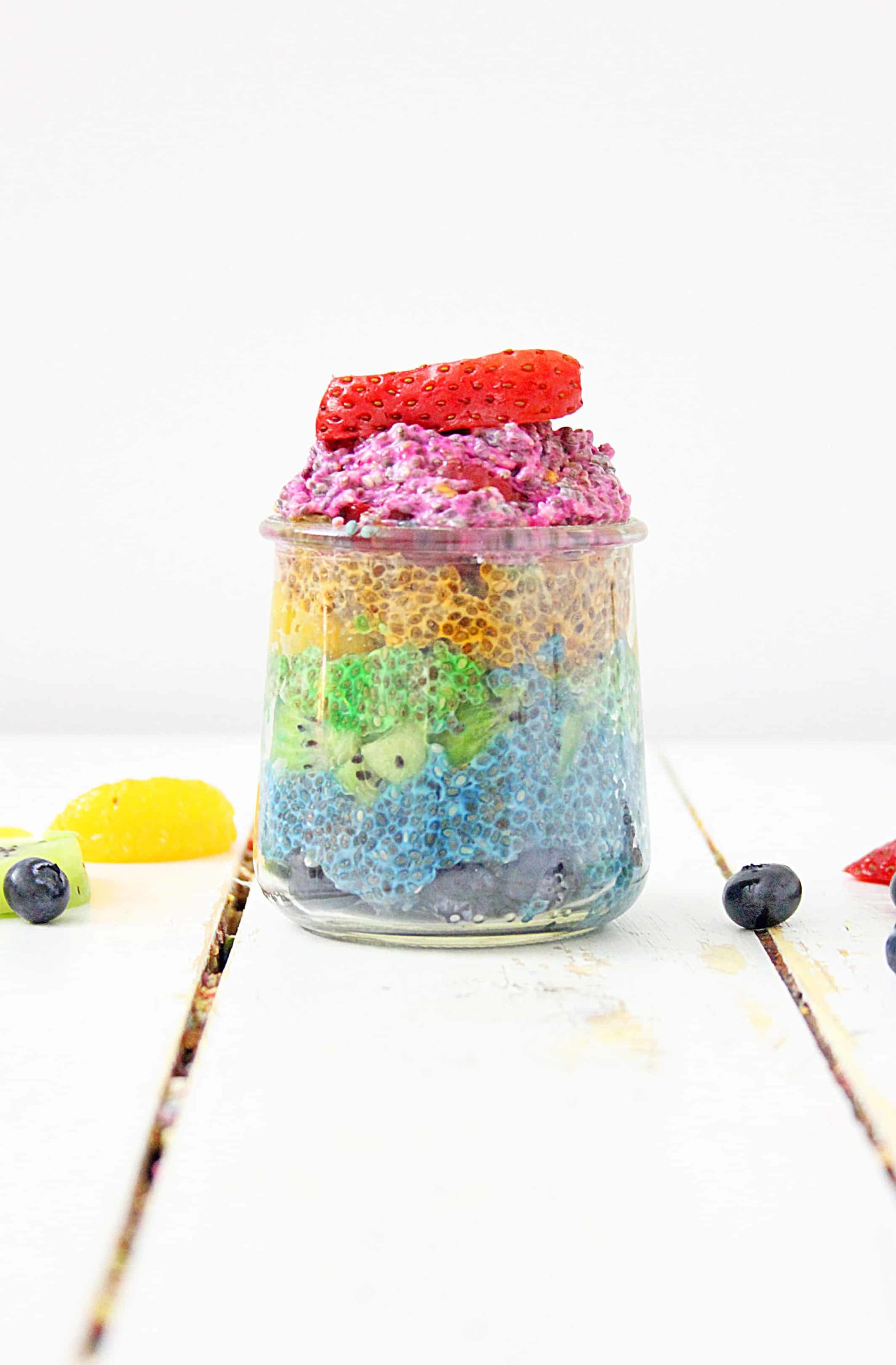 Rainbow Chia Pudding {with natural colors} by Homemade for Elle