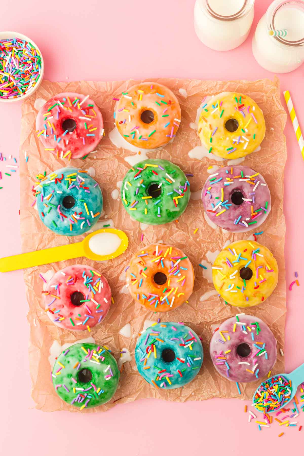 Easy rainbow donuts by Play Party Plan