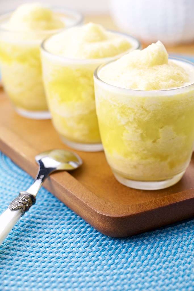 MINI PINEAPPLE GRANITA WITH RUM
By The foodolic