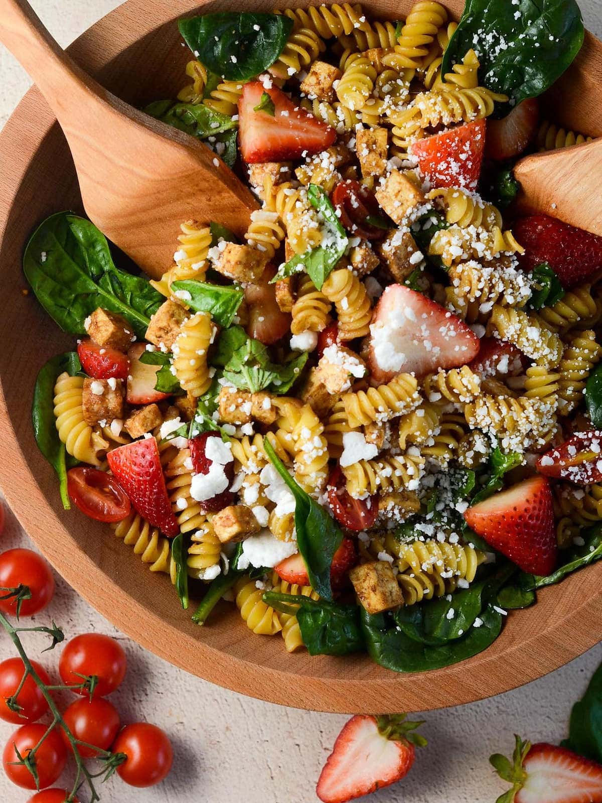 STRAWBERRY BALSAMIC TOFU PASTA SALAD (VEGAN) By Naturallie Plant Based