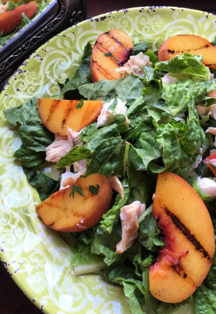 GRILLED PEACH SALAD WITH CHAMPAGNE VINAIGRETTE By Mommy Evolution