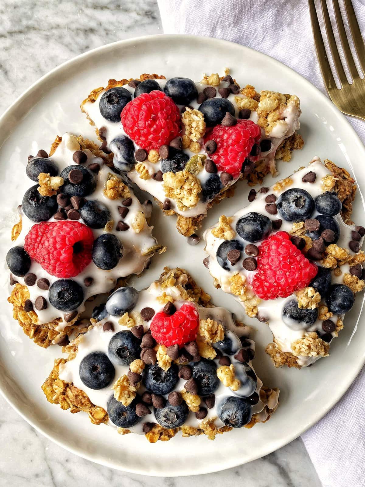 Easy Oatmeal Breakfast Pizza Crust (Gluten-Free and Vegan) By Lesswithlaur