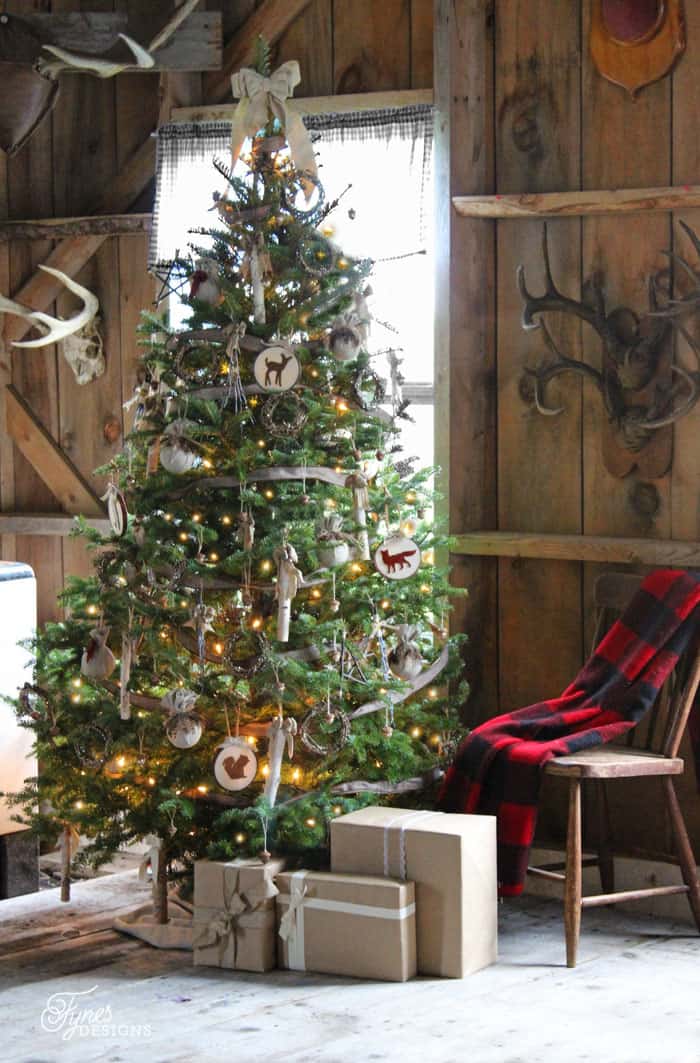 Rustic Christmas Tree Ideas for a Cozy Holiday - Farmhousehub