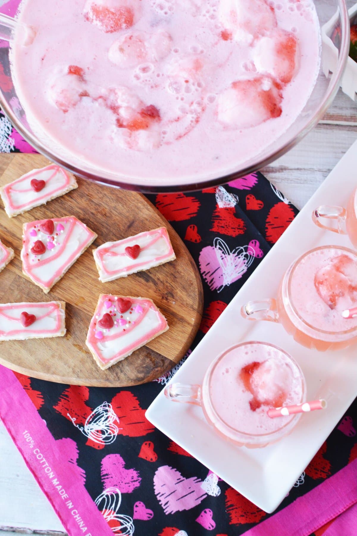 No-Bake Valentine’s Day Cookies by The Savvy Mama Lifestyle