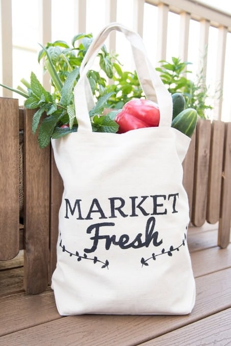 DIY Farmer's Market Tote using Cricut Explore - The Crafting Nook