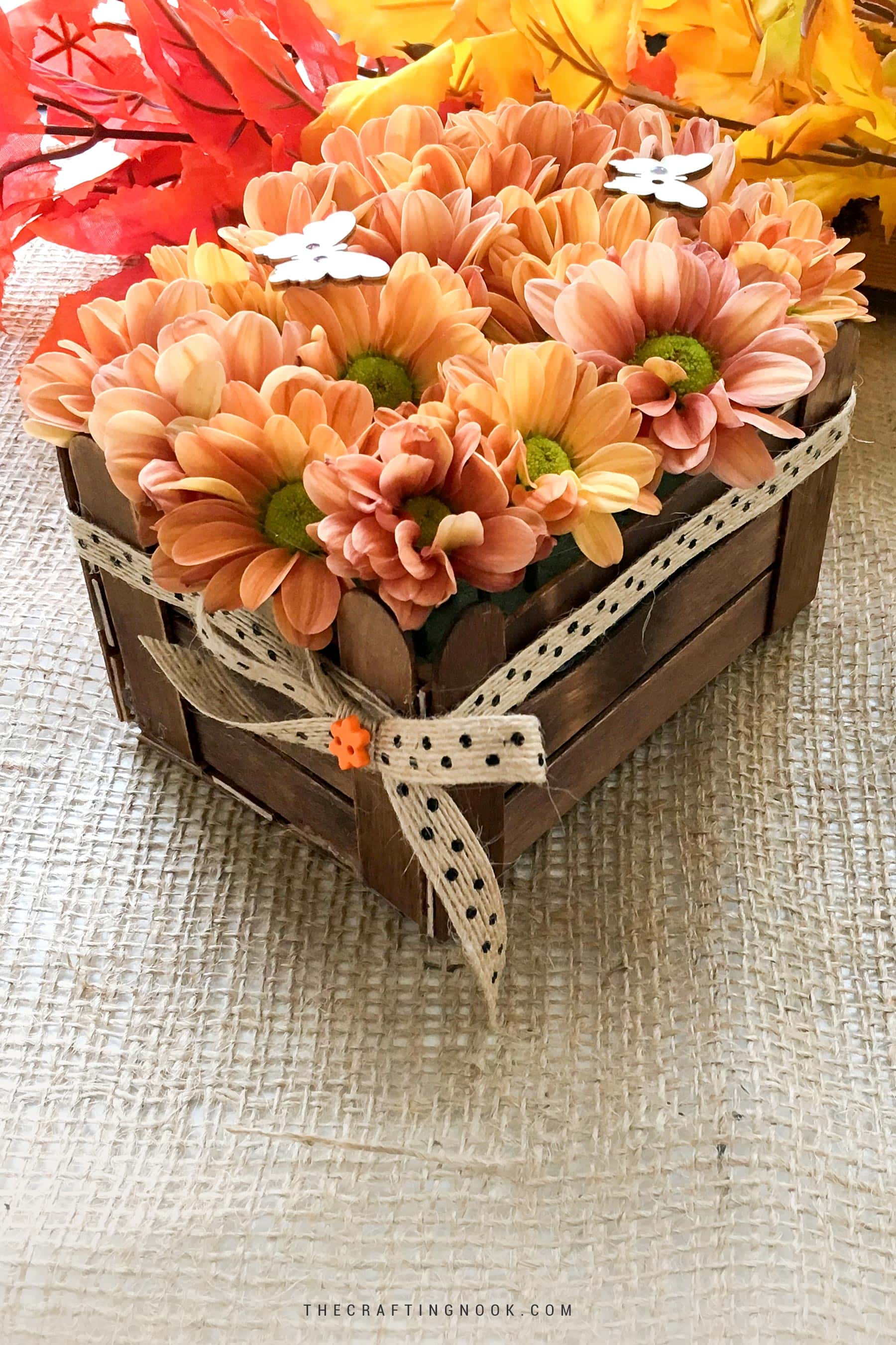 DIY Thanksgiving flower centerpiece with Popsicle Sticks Crate. Feature image